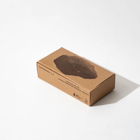 ODUJEJ〈HAND AXE CRAYON〉