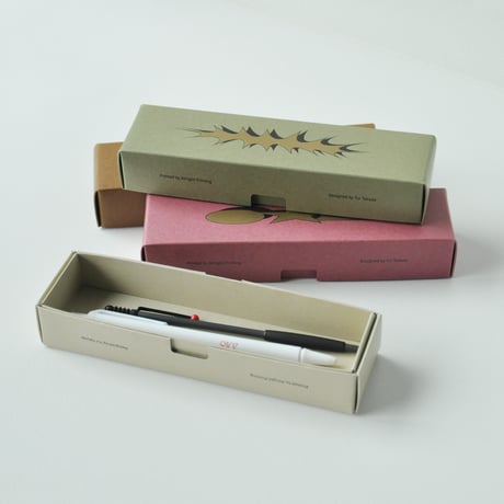 YUI TAKADA〈PEN CASE〉（12TYPES）