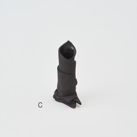 TÜLAY KULBAY〈 PEN STAND 〉