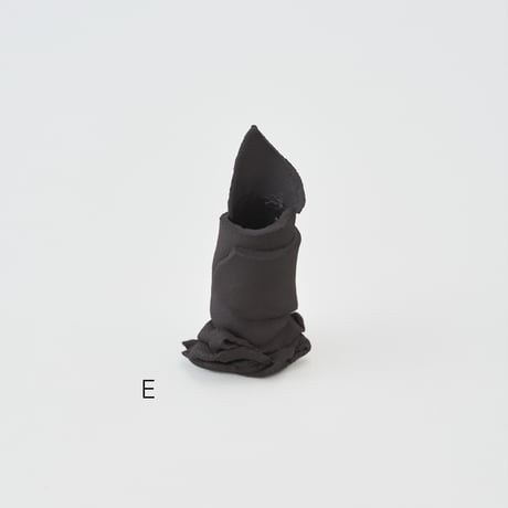 TÜLAY KULBAY〈 PEN STAND 〉