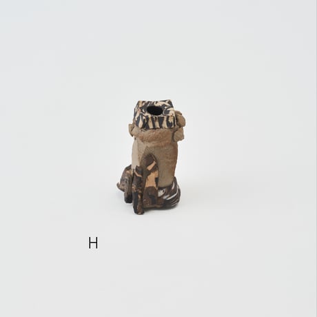 TÜLAY KULBAY〈 PEN STAND 〉