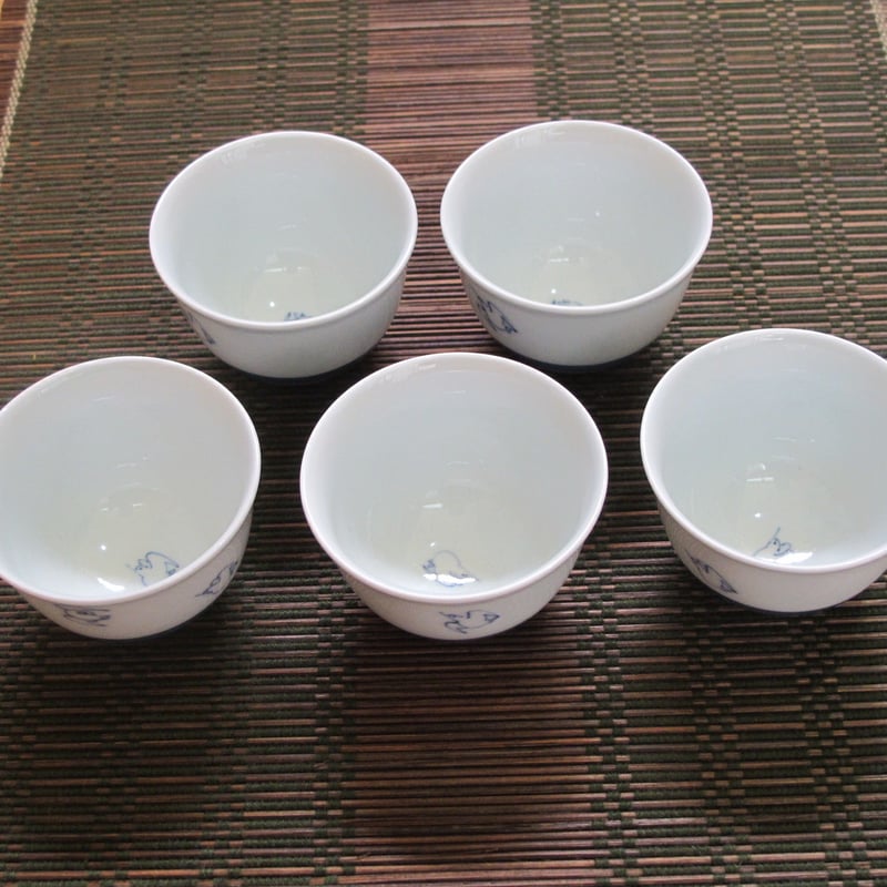 有田焼・しん窯（青花）・匠シリーズ・千鳥小煎茶 | 肥前陶磁