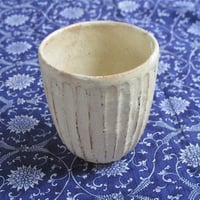 伊万里焼 市川翠子（翠峯） 色鍋島文様椿絵額皿（8寸） | 肥前陶磁