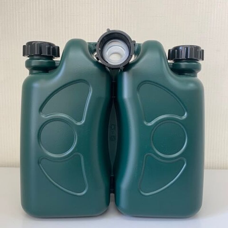 軽油容器 ツインタイプ 10L（5ℓ+5ℓ）ノズル付き GBK | タンゲ