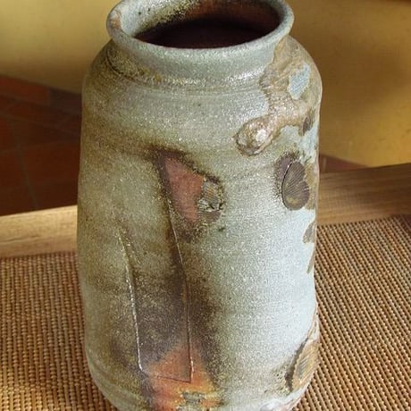 変形の花瓶