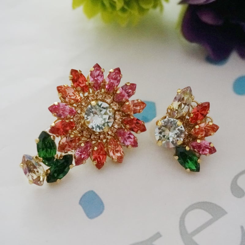 ガーベラビジューピアス/イヤリング | Hydrangea.