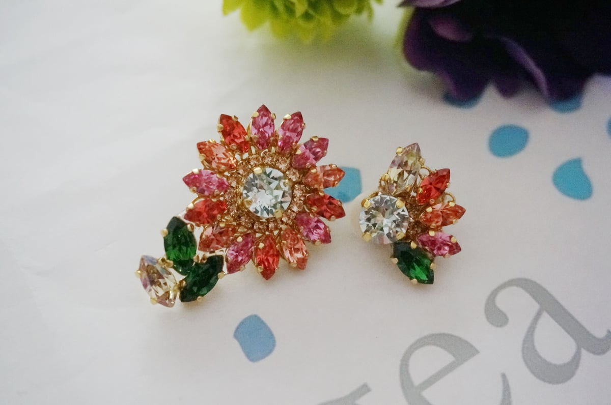 薔薇ビジュー♡じゃらじゃらピアス/イヤリング✩*¨ ガーベラビジューピアス/イヤリング | Hydrangea.