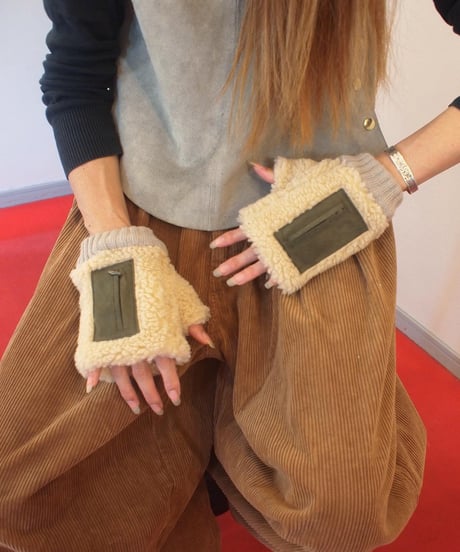 "SUBLIME"Boa Fingerless Glove