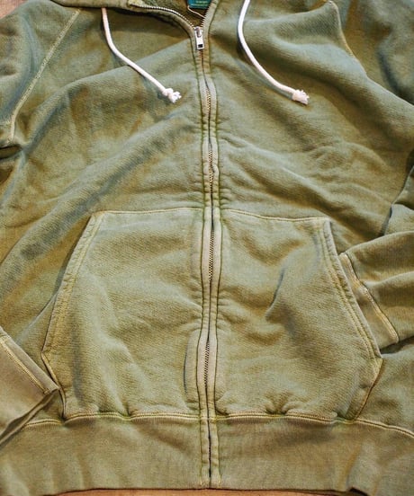 "GOOD ON"Raglan Zip Hood Sweat