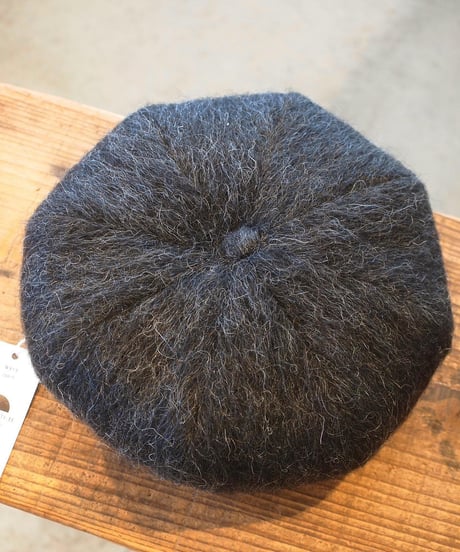 "Nasngwam" CURT BERET