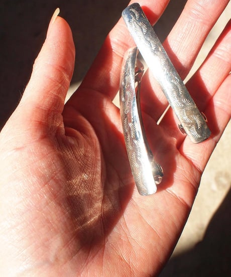 "NAVAJO" Stamp Work Silver Barrette