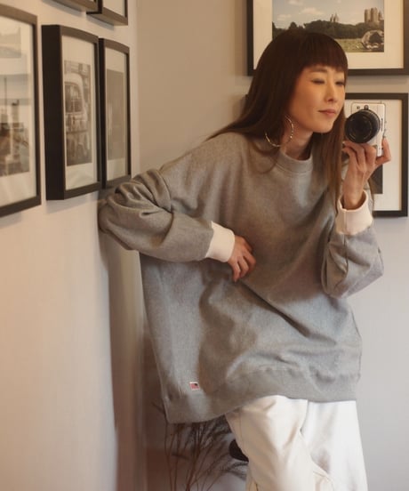 "MODEM DESING"Tow Tone Sweat