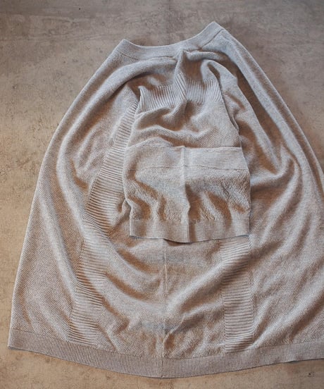 "MODEM DESIGN" High Gauge Knit Crew