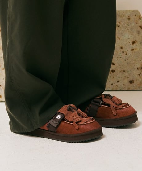 "SHAKA"MOC MULE TASSEL COWHAIR