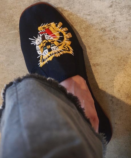 "Let's 功夫" Kung-fu Shoes