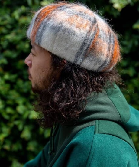 "Nasngwam" CURT BERET