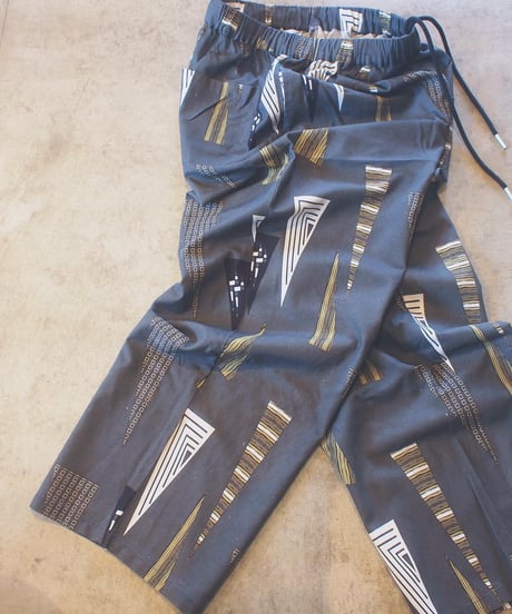 "MODEM DESIGN" Patternd Easy Pants