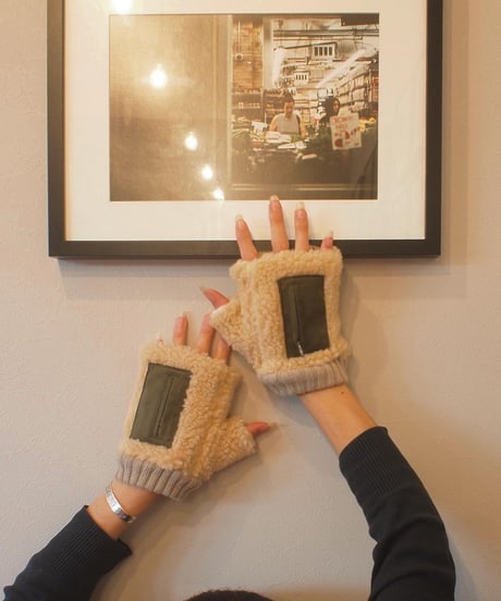 "SUBLIME"Boa Fingerless Glove
