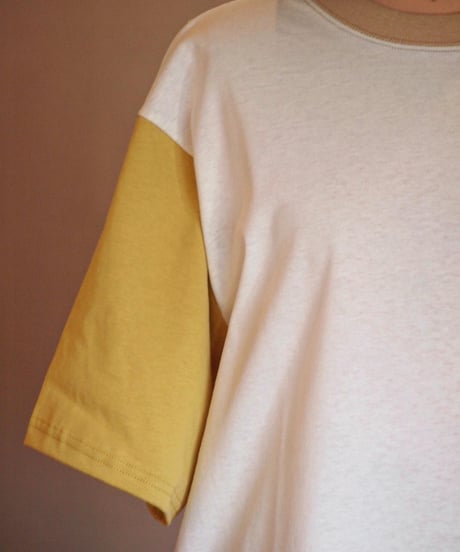 "MODEM DESIGN" Short Sleeve Tee