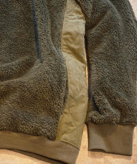 "MODEM DESIGN" Boa×Quilting Crew Neck