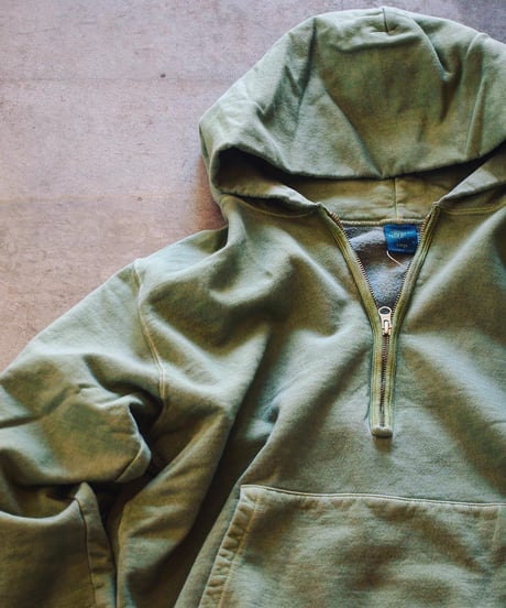 "GOOD ON"1/2Zip Pull Over Hood Sweat