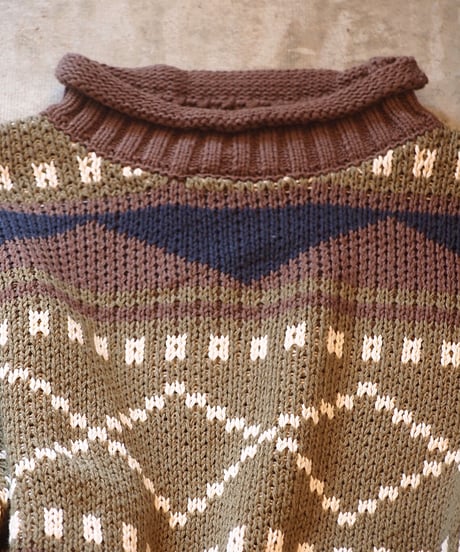 "MODEM DESIGN" Low Gage Role Neck Cotton Knit