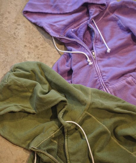 "GOOD ON"Raglan Zip Hood Sweat