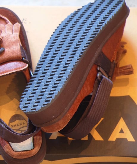 "SHAKA"MOC MULE TASSEL COWHAIR