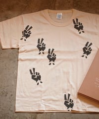 "S.O.S. from Texas"×"CONTINUUM"[Peace Fingers] Short Sleeve Crew Tee