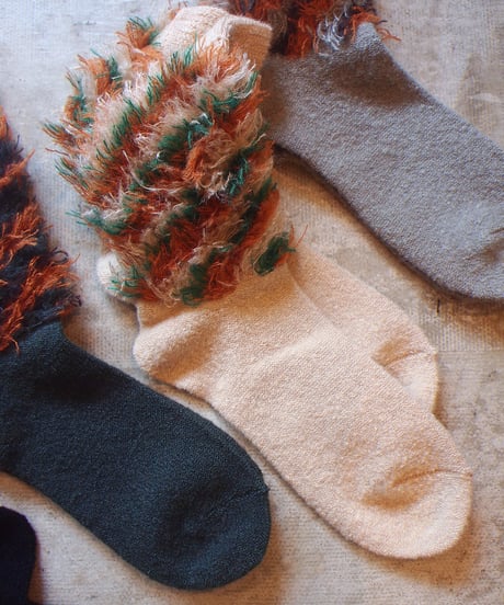 "SHOWATABE" Multi-Color Shaggy Socks