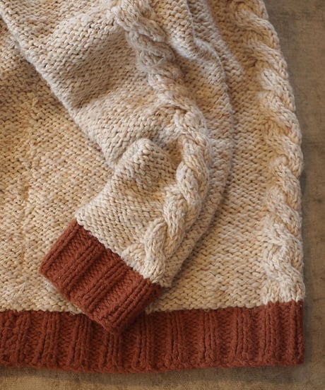 "80's Vintage" V-neck Hand Knit