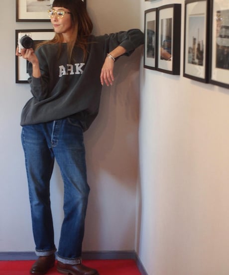 "MODEM DESIGN" Pigment Dye Logo Sweat