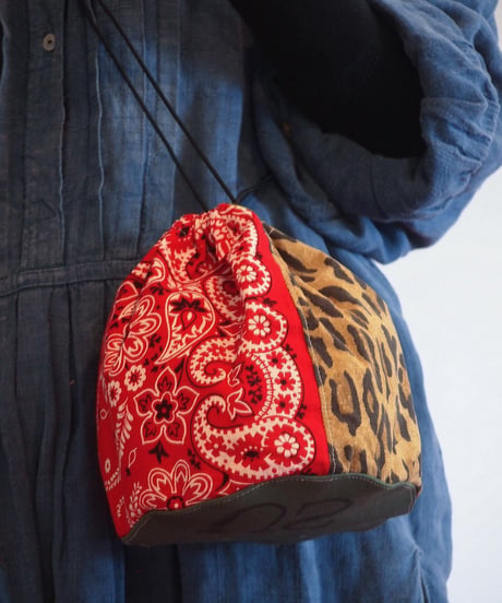 再入荷!!"KOUHEI TERRAI"Vintage Bandana巾着