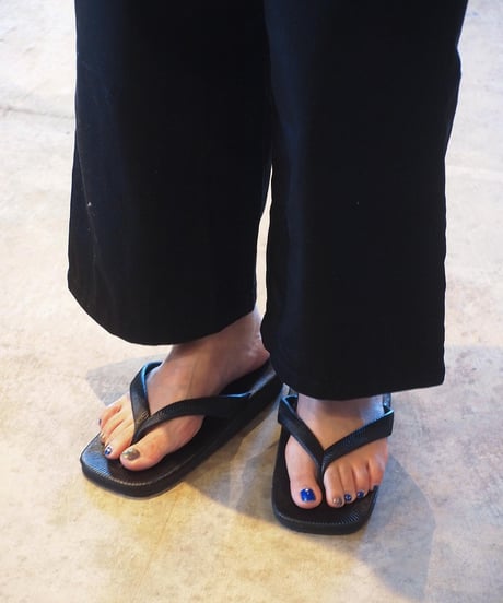 "V.I.C" Classic Rubber Sandal