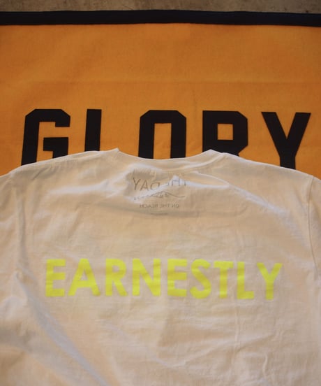 "THE DAY ON THE BAECH" Cut Off Shorts Sleeve Tee(US RUN I am GUMP)