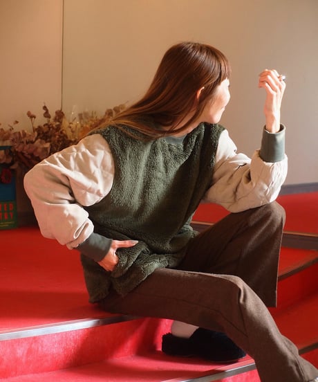 "MODEM DESIGN" Boa×Quilting Crew Neck