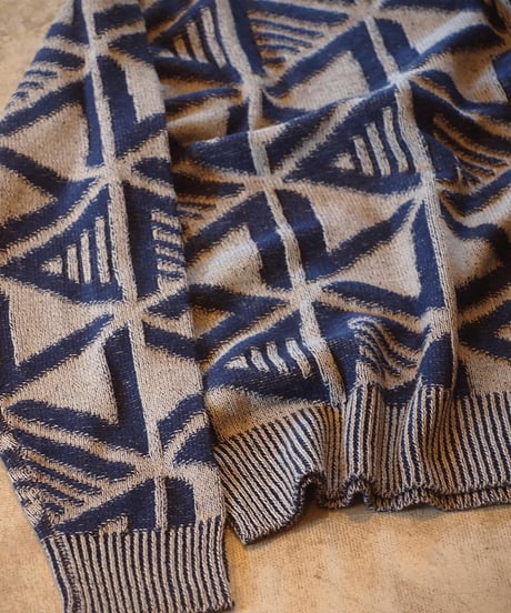 "MODEM DESIGN" Jacquard Knit Crew