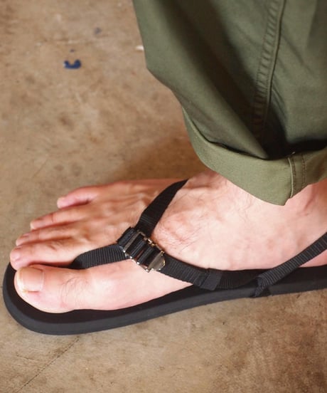 "SUBLIME" BASIC STRAP SANDAL