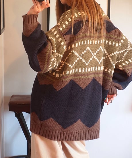 "MODEM DESIGN" Low Gage Role Neck Cotton Knit