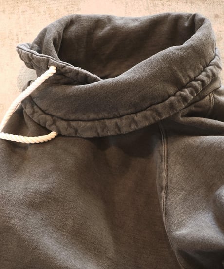 "GOOD ON" Roll Neck Sweat