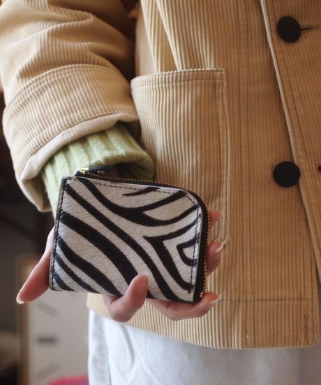 "LONGDISTANCE"Animal Pattern L-Type Coin Case