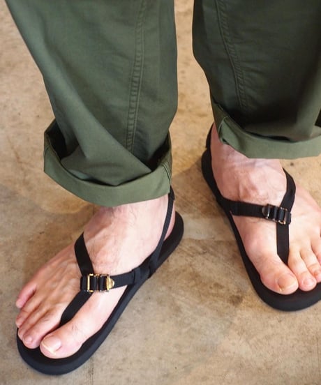 "SUBLIME" BASIC STRAP SANDAL