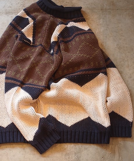 "MODEM DESIGN" Low Gage Role Neck Cotton Knit