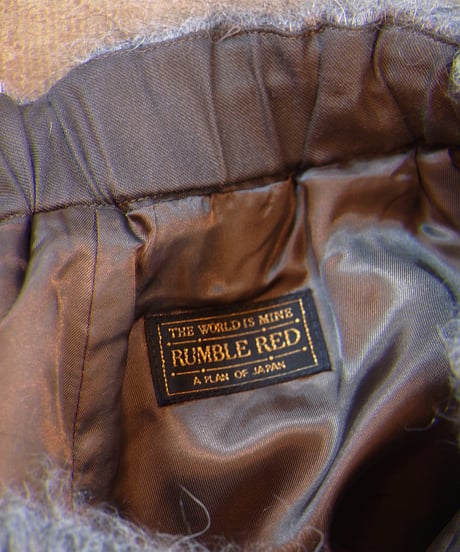 "RUMBLE RED"Far Short Pants
