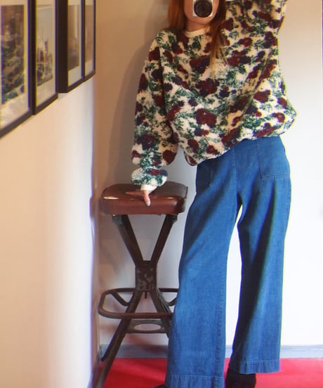 "MODEM DESIGN" Flower Boa Pullover