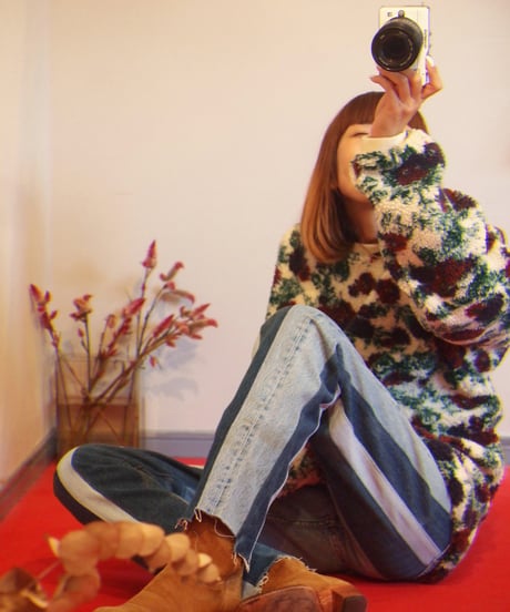 "MODEM DESIGN" Flower Boa Pullover