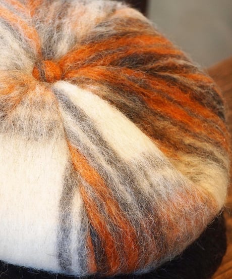 "Nasngwam" CURT BERET