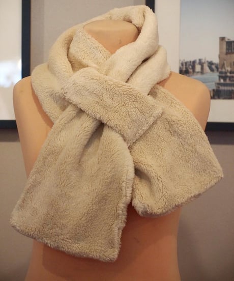 "GOOD ON" Boa Muffler[Natural]