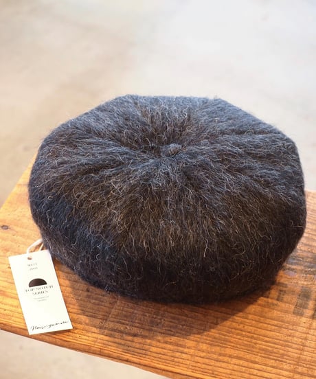 "Nasngwam" CURT BERET
