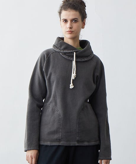 "GOOD ON" Roll Neck Sweat